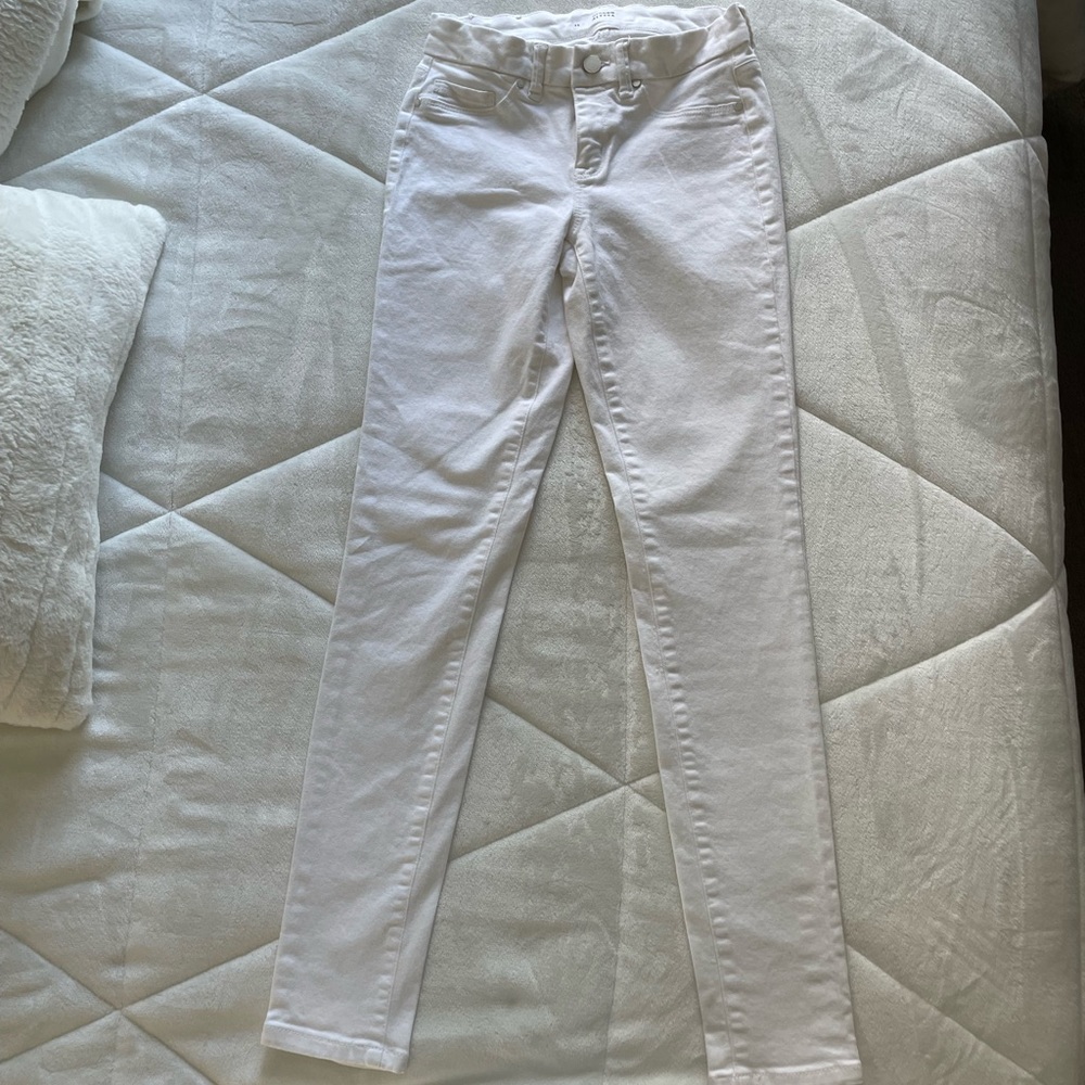 Dynamite white jeans